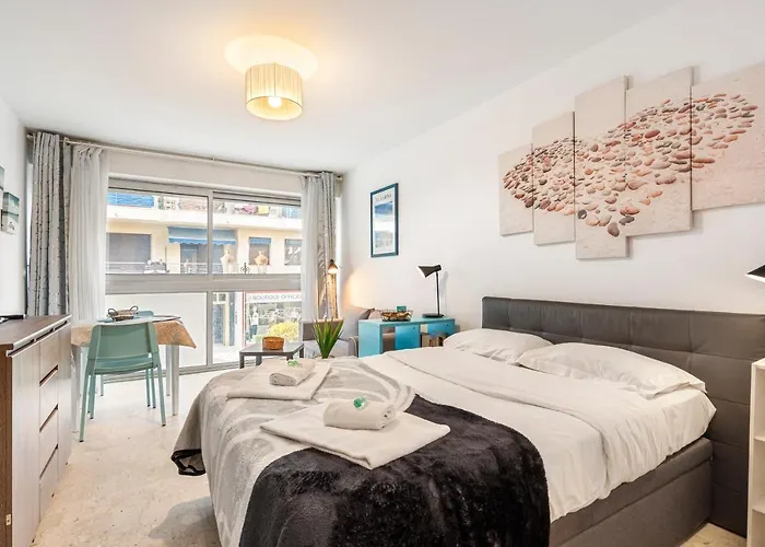 Studio Massenet Five Stars Holiday House